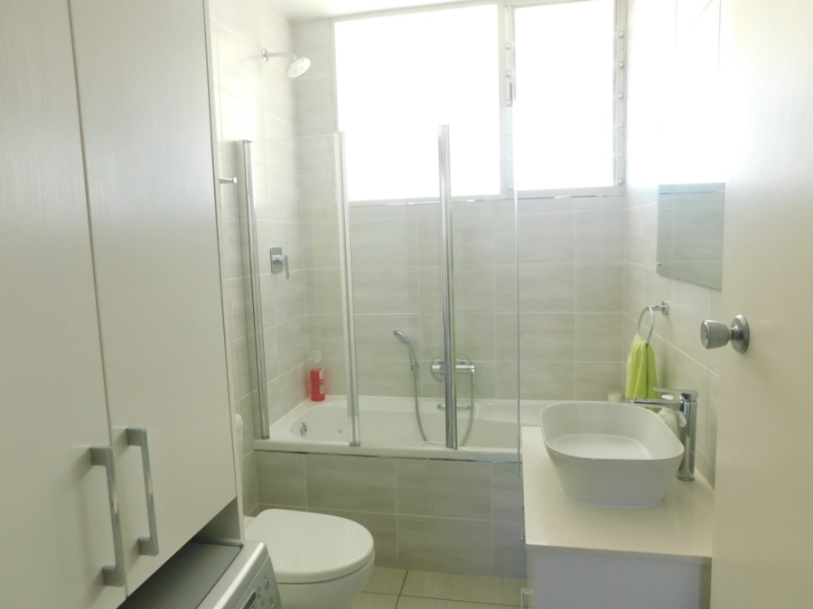 To Let 3 Bedroom Property for Rent in Strand Central Western Cape